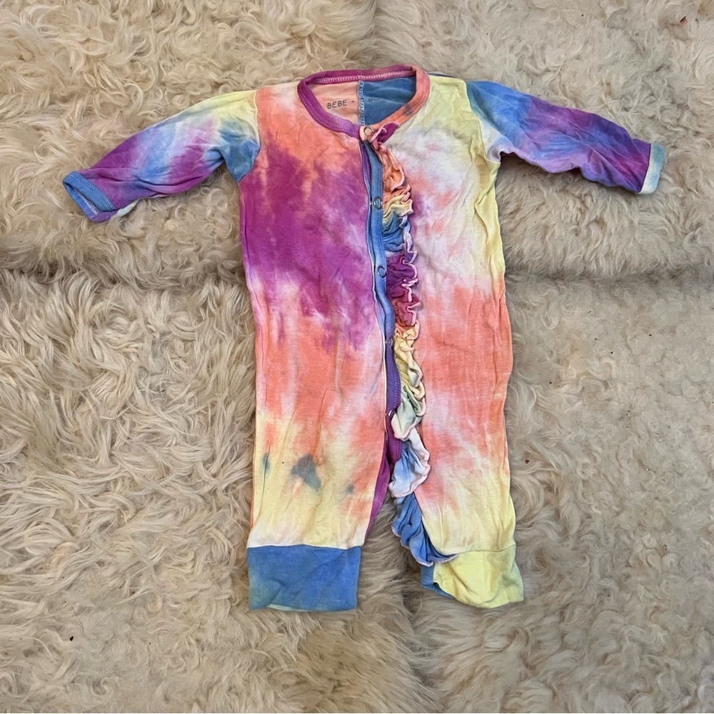 Bebe A Gogo Onesie
